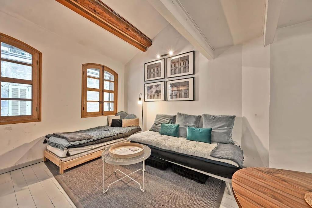 La Bulle - Parking Gratuit En Souterrain - 2 Mins Du Palais Des Papes - Clim Ac - Wifi Apartment Авиньон Екстериор снимка