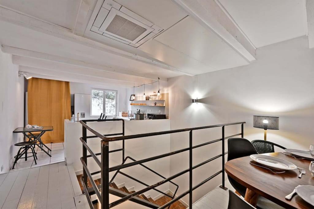 La Bulle - Parking Gratuit En Souterrain - 2 Mins Du Palais Des Papes - Clim Ac - Wifi Apartment Авиньон Екстериор снимка