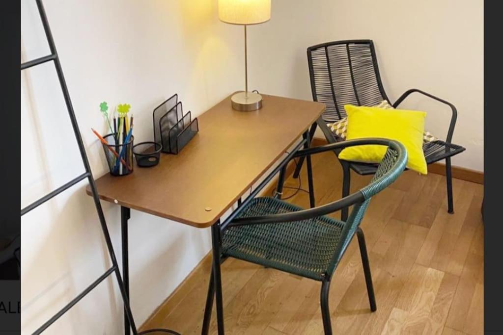 La Bulle - Parking Gratuit En Souterrain - 2 Mins Du Palais Des Papes - Clim Ac - Wifi Apartment Авиньон Екстериор снимка