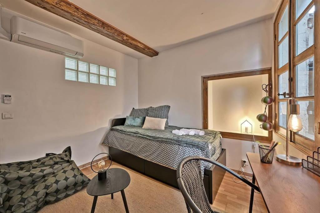 La Bulle - Parking Gratuit En Souterrain - 2 Mins Du Palais Des Papes - Clim Ac - Wifi Apartment Авиньон Екстериор снимка